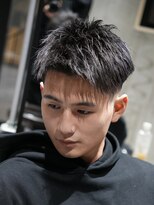 メッツ 原宿(METS)&nbsp;MEN'S/黒髪アップバング×フェード/短髪/ビジネスヘア