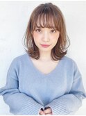 ミディアムレイヤー_ローライトスリークボブ厚めバング_37545