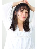 エクリフルール(equri fleur) 【イルミナカラー】ナチュラルイヤリングカラー×ストレートヘア