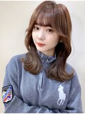 鎖骨下ミディアム小顔レイヤーカット
