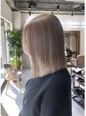 【ADORE 横浜】ミルクティーグレージュ×切りっぱなしボブ