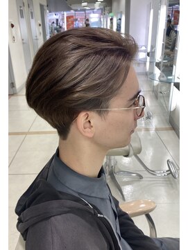 ビアッシュ(Biasshu) ナチュラルアップバング　ツーブロック