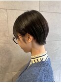 メガネにも合う40代大人スッキリショート