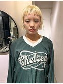 スクエアモードボブ　ハイトーン　ブロンドボブ