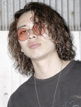 オーシャントーキョー(OCEAN TOKYO) ツイスパ前上がりセンターパート