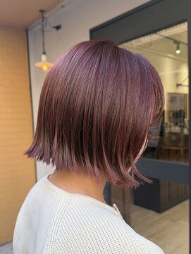 リビュー(re view) 《MIRU》ミニボブ/ラベンダーピンクカラー