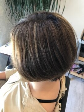 ガレリア サローネ(GALLARIA Salone by ORIGIN'S) ショート×ハイライト