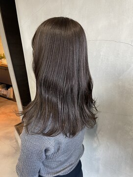 ティティ(TiTi) 冬カラー×グレージュ[TiTi_栗林れい]