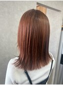 ピンクベージュ
