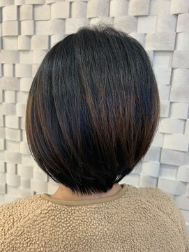 オリバー 小船越(ORiVER) ショートボブ