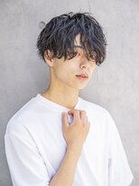 シティ(CITY)&nbsp;小久保styleフェザーパーマグレーブルーカラー刈り上げショート