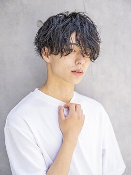 シティ(CITY) 小久保styleフェザーパーマグレーブルーカラー刈り上げショート