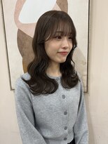 キュオンシア(CUEON. ciea)&nbsp;顔まわりカット×オリーブグレージュ