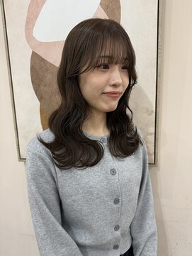 キュオンシア(CUEON. ciea) 顔まわりカット×オリーブグレージュ