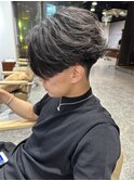 10代 20代 メンズヘア フェザーパーマ マッシュ 刈り上げ