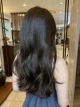 ナナナパレナ 梅田店(nanana parena)の写真/【髪質改善専門サロン】トレンドに合わせたカラーデザインが好評♪ツヤと透明感が続く髪質改善カラー