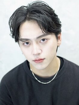 ドアホワイト(door white)の写真/《メンズカット＋パーマ7000円～》髪質やダメージを見極めてあなたに似合うパーマをご提案◎[パーマ]