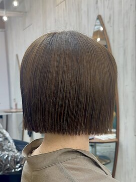 ロンドアジュール 横浜(Lond azur) ☆面長さんにはミニボブが似合います!