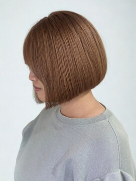 丸みショートボブ×ミルクブラウンで可愛さUP◎