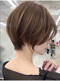 【大人可愛いショート× 透明感モカブラウン】