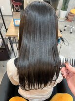 ナジック(749)&nbsp;うねり・広がり解消◎大人女性の髪質改善ストレート