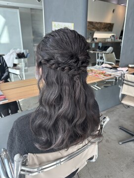 ルーム プロデュースドバイ アミカ(Room produced by Amica) パーティーヘアセット