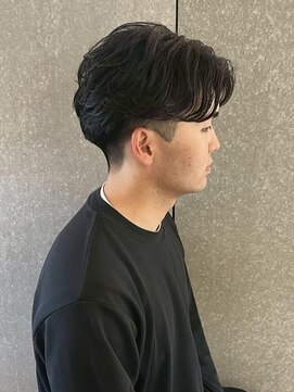ニアウ 新宿(Niau) MEN’S/リバースセンターパート/ニュアンスパーマ/新宿