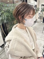 ステアケース ギンザセブン(stair:case ginza7)&nbsp;ハイライト白髪ぼかしショートボブ