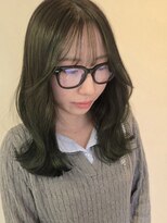 イラ(Era) オリーブグレージュ×くびれミディアム