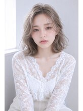ボックスミコ(Box mico.)&nbsp;大人グレージュのハイライト切りっぱなし無造作ボブ