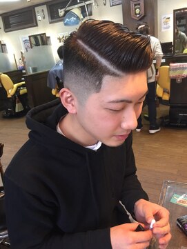 グルーミングサロン バーバーヤマシタ(GROOMING SALON BARBER YAMASHITA) フェードカット&ハードパート