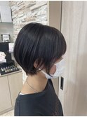伸びても可愛い丸みショート!