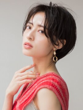 サーカス バイ ビュートリアム 青山(CIRCUS by BEAUTRIUM) マッシュショート20代30代40代大人可愛い暗髪うる艶髪青山表参道