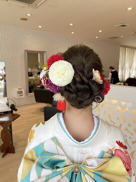 ヴィソワミギワ(VISOI migiwa) 振袖スタイル