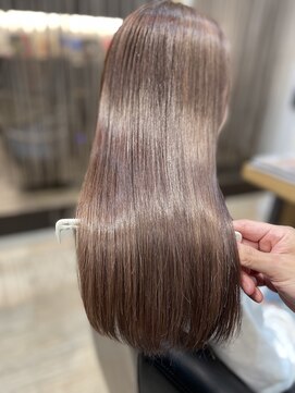 ヴォランチヘア(Volante.Hair) 柔らかベージュ系にトリートメント