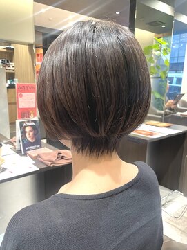 アイフィールアヴェダ 船堀店(i feel AVEDA) 【木村】ショートボブ×アッシュブラウン