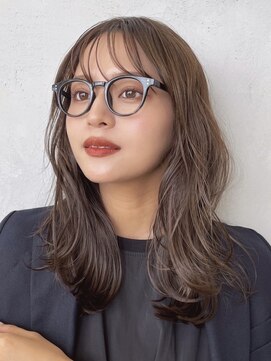 ノイ(noi) 顔周りレイヤーカットくびれヘアミルクティーベージュカラー