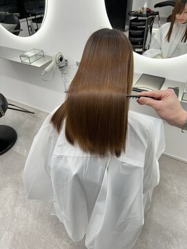 メルバイグラフ 梅田(mel by GRAFF) 「髪質改善で叶える憧れのツヤ髪ケア」