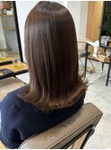 ツヤブラウン