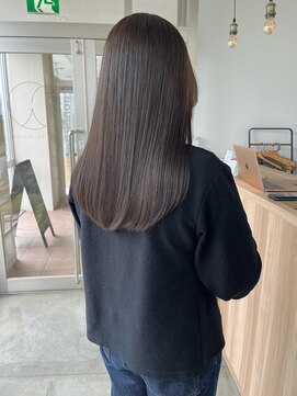 ヒトノワ(Hito.nowa) ツヤ髪オリーブベージュ【荒川】