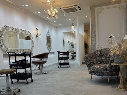 ファンデーション(FOUNDATION)の写真