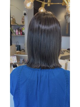 レビーヘアー(Revie hair) ミディアムボブ×ハイライト