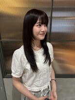 ヒントステーション(HINTSTATION) 〈浅草 半個室〉ロングレイヤーと顔まわり