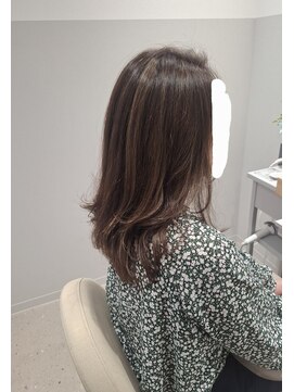 エル(elu) ロングヘア