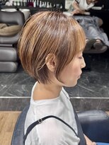 ハピネス クローバー 八木店(Happiness CLOVER) くびれショート 脱白髪染めハイライト 大和八木 髪質改善