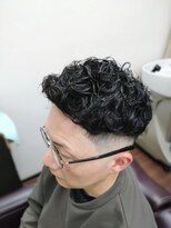 トバ(TOBA)&nbsp;スキンフェード+ハードパーマ