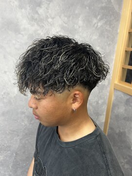 段 男が憧れるバロックパーマ!