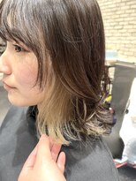 エン(YENN)&nbsp;ちらっと見えるインナー×ベージュ