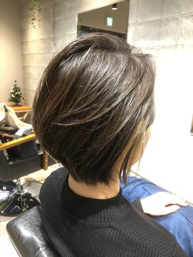 ソフ(sof) カラー ダークグレージュ×インナーカラー