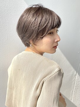 ウェグ 難波(WEG) ミルクティーベージュ/くびれショート/小顔補正立体カット/韓国